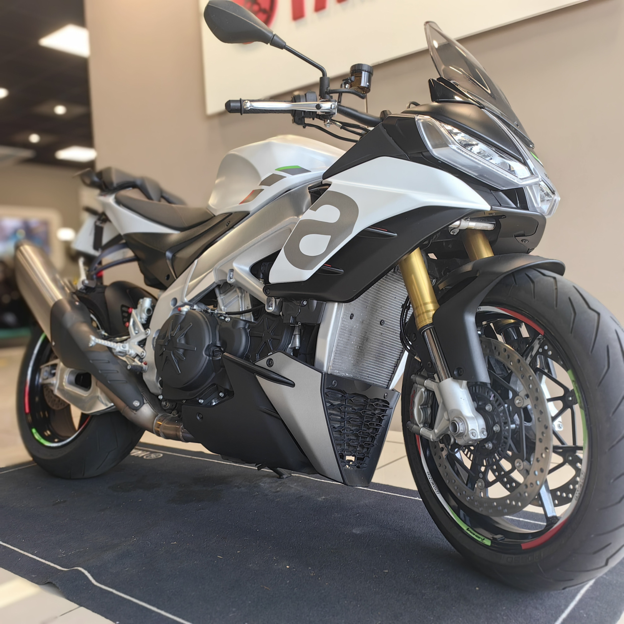 APRILIA TUONO 1100 V4 RR – Image 2