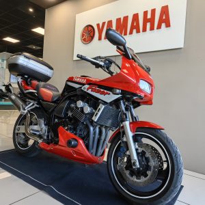 YAMAHA FZ6 600 FAZER