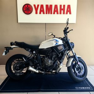 YAMAHA XSR 700