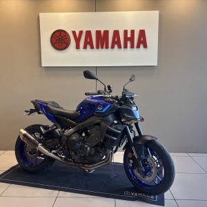 YAMAHA MT-09